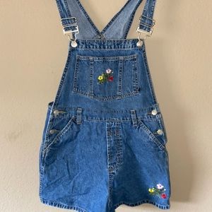 Vintage No Boundaries short overalls with embroidered flowers